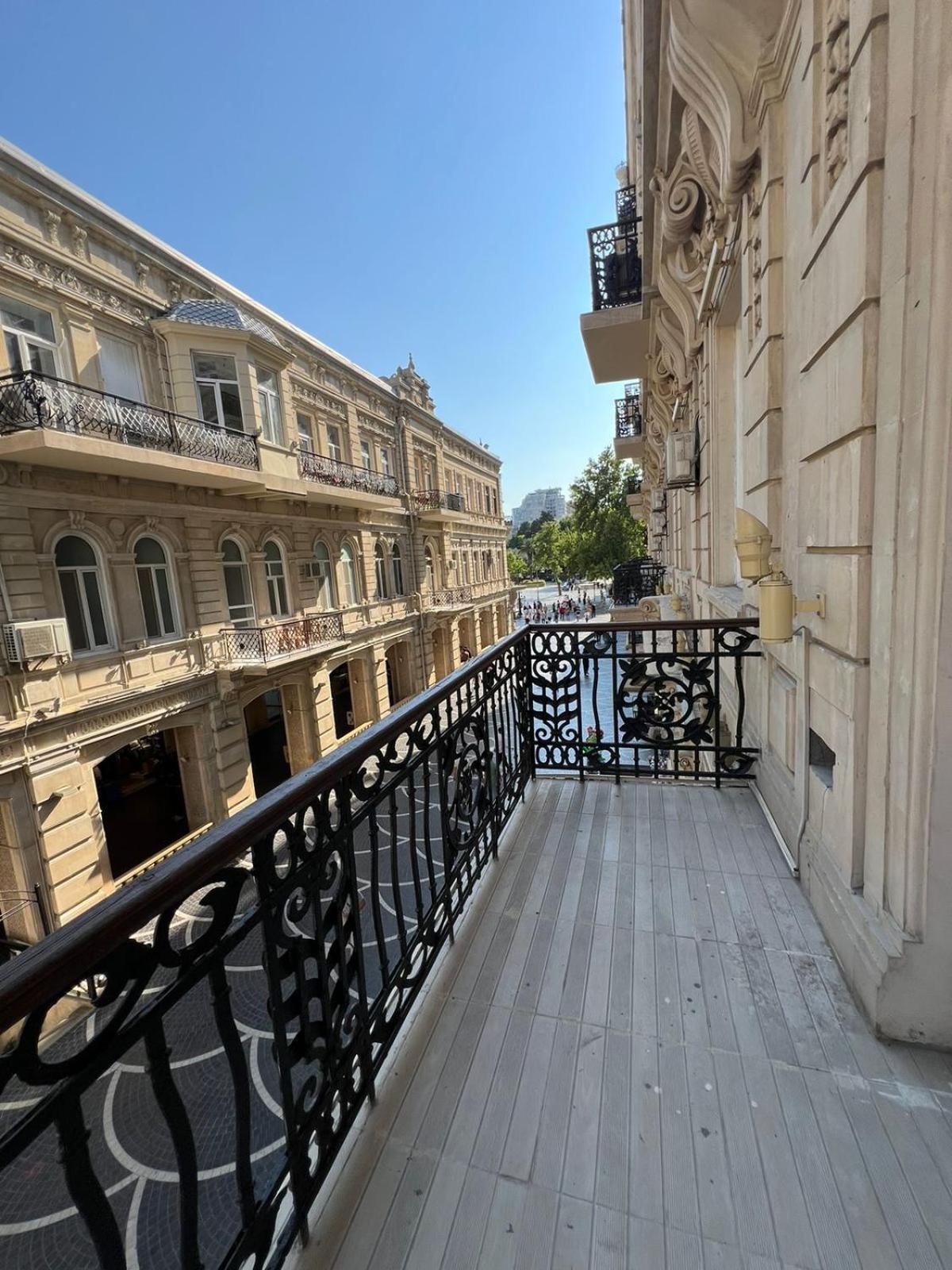 White Boutique Nizami Hotel Баку Екстериор снимка